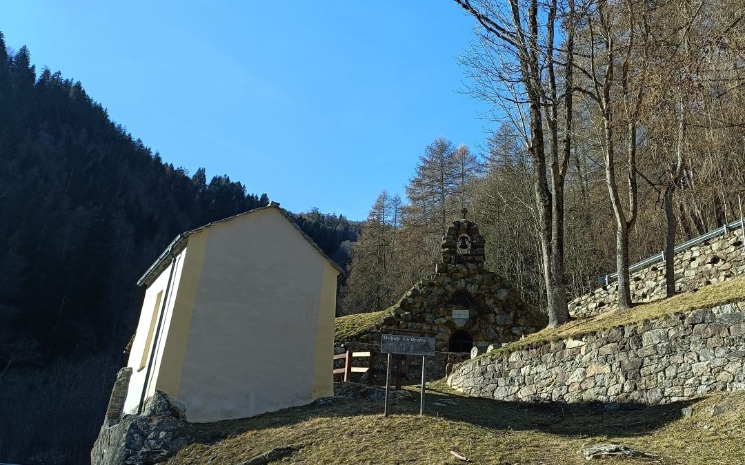 La Grotta della SS. Agonia del Divin Salvatore e l’Oratorio di Saint-Pantaléon a Issime