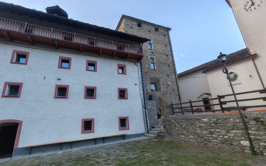 La casa parrocchiale di San Leonardo a Saint-Rhémy-en-Bosses