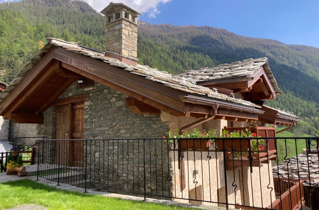 Montaz Alpine Home